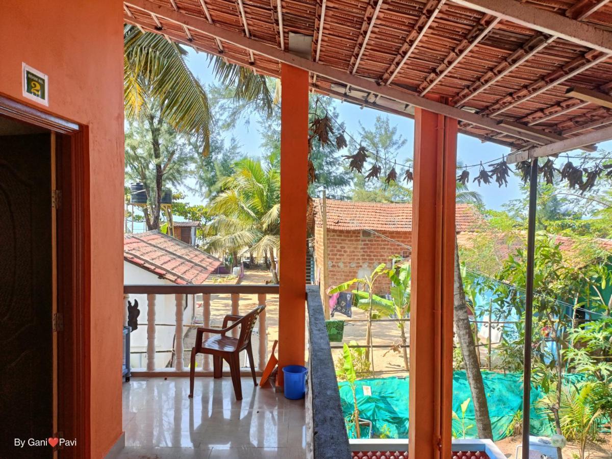Golden Wings Cafe Hotel Gokarna  Eksteriør billede